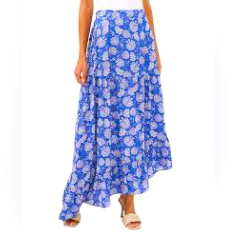 Summer Sale🔥NWT. Vince Camuto blue and white floral asymmetrical skirt. Large